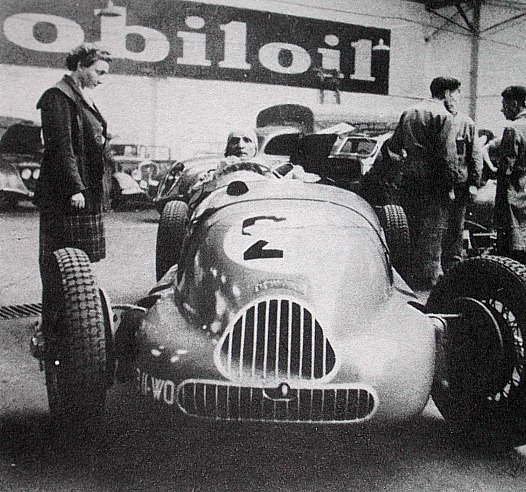 Peugeot 402 Monoplace Special Broual